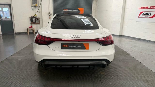 Audi E Tron GT 93.4Kwh Saloon Quattro 476 Ps PVD335 White #6