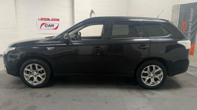 Mitsubishi Outlander 2.0H 12Kwh Gx3h Suv Plug-in Hybrid Cvt DS15XNC Black #3