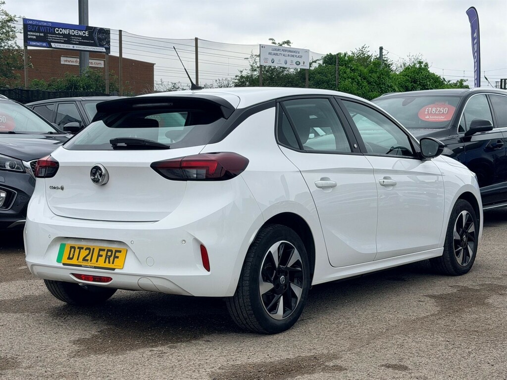 Vauxhall Corsa-e 50Kwh Se Nav Premium 7.4Kw Char DT21FRF White #4