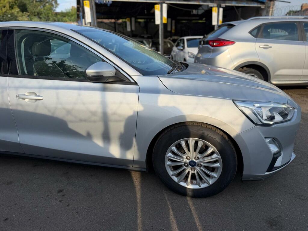 Ford Focus 1.0T Ecoboost Titanium Euro 6 Ss WT19KJN Silver #2