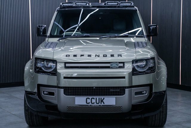 Land Rover Defender 3.0 D300 Mhev X-dynamic Hse Suv 4W KR71VEP Green #2