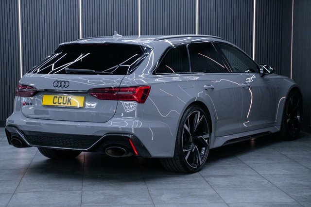 Audi RS6 Avant Estate Black #9