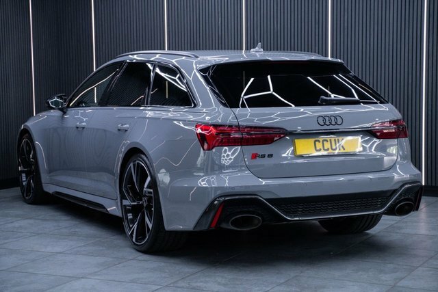 Audi RS6 Avant Estate Black #7
