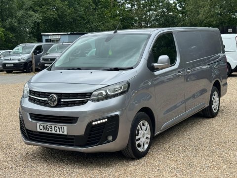 Vauxhall Vivaro 1.5 Turbo D CN69GYU Grey #4