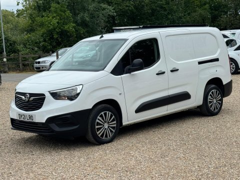 Vauxhall Combo 1.5 Turbo D DY21LRO White #3
