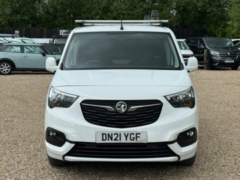 Vauxhall Combo 1.5 Turbo D DN21YGF White #2