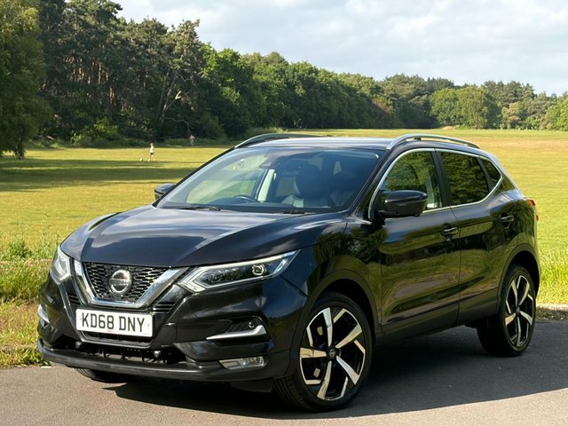 Nissan Qashqai 1.3 Dig-t Tekna Suv Euro 6 S S Black