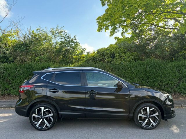 Nissan Qashqai 1.3 Dig-t Tekna Suv Euro 6 S S KD68DNY Black #2