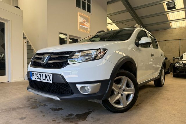Dacia Sandero Stepway 1.5 Dci Laureate Hatchback Euro White