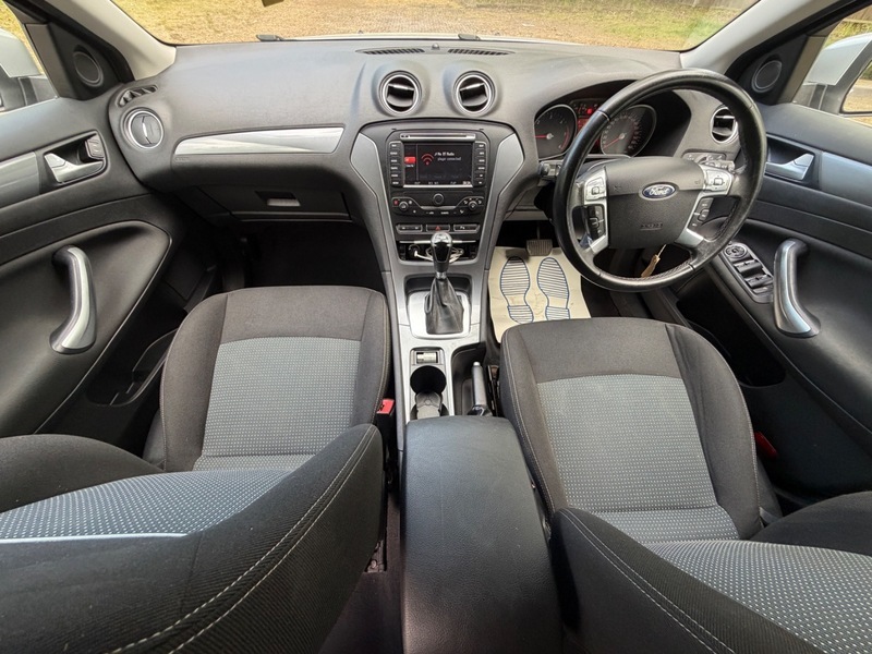 Ford Mondeo Zetec Business Edition Tdci Silver #2