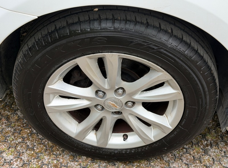 Chevrolet Cruze Ls Grey #18
