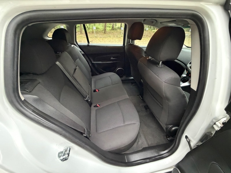 Chevrolet Cruze Lt GY63YPM White #4