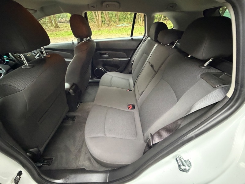 Chevrolet Cruze Ls Grey #28