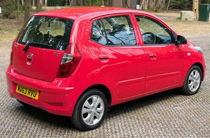 Hyundai I10 Active Red #6