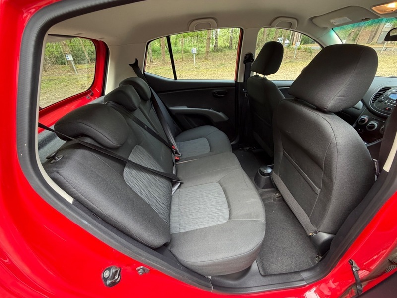 Hyundai I10 Active Red #4