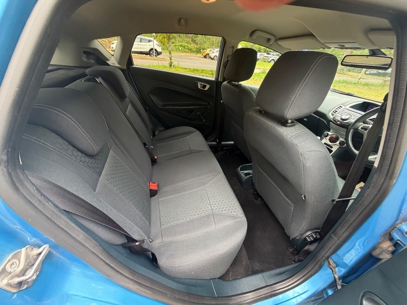 Ford Fiesta Titanium EO62OVS Blue #4