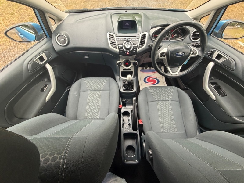 Ford Fiesta Titanium EO62OVS Blue #2