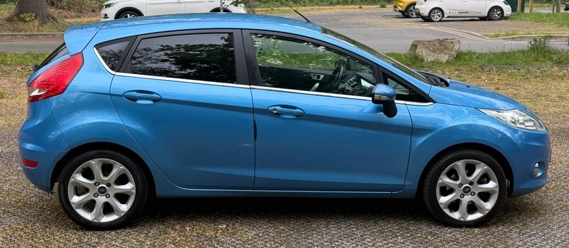 Ford Fiesta Titanium EO62OVS Blue #6