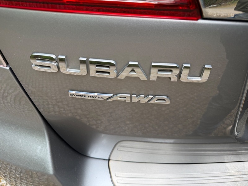Subaru Legacy 2.0 D S 150 Bhp Red #35