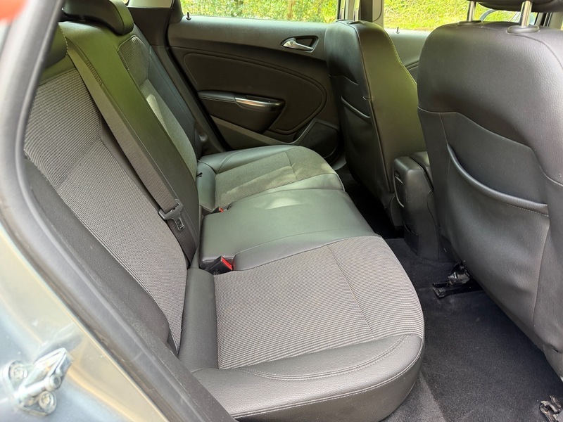 Vauxhall Astra Se Cdti Silver #4