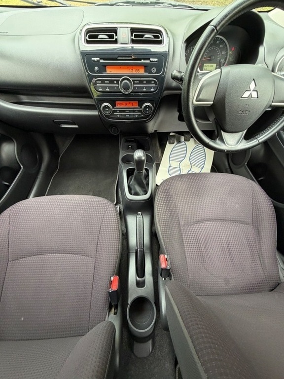 Mitsubishi Mirage 1 White #29