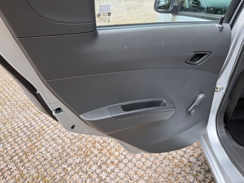 Chevrolet Spark 1.0 Ls Black #43