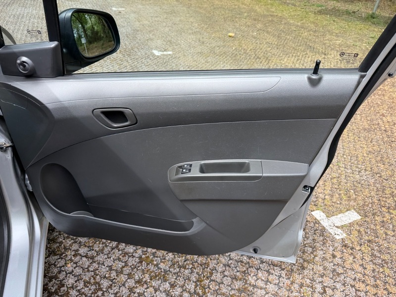 Chevrolet Spark 1.0 Ls Black #40