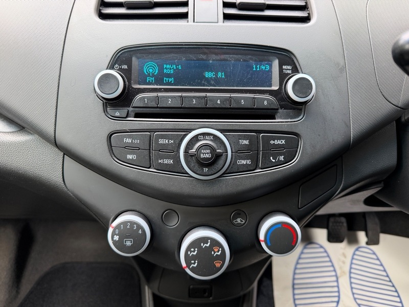 Chevrolet Spark 1.0 Ls Black #23