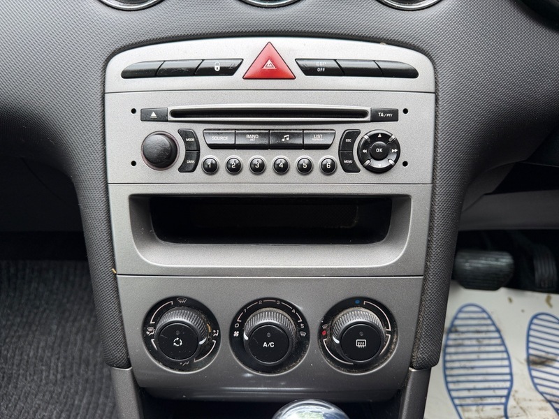 Peugeot 308 SW 1.6L Sport Silver #28