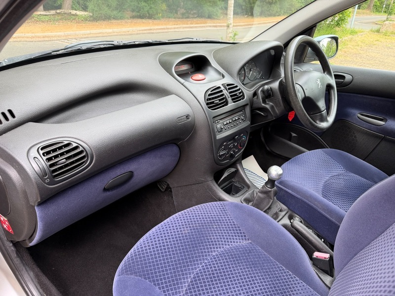Peugeot 206 Hatchback Silver #17