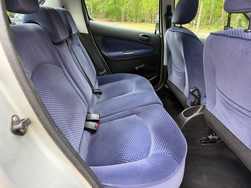 Peugeot 206 Hatchback Silver #19