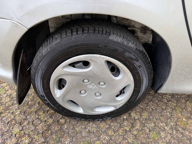 Peugeot 206 Hatchback Silver #47