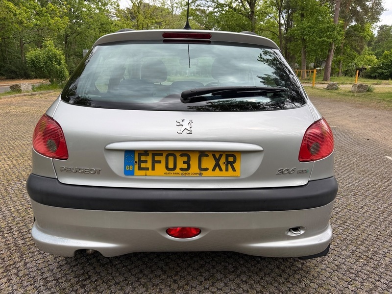 Peugeot 206 Hatchback Silver #10