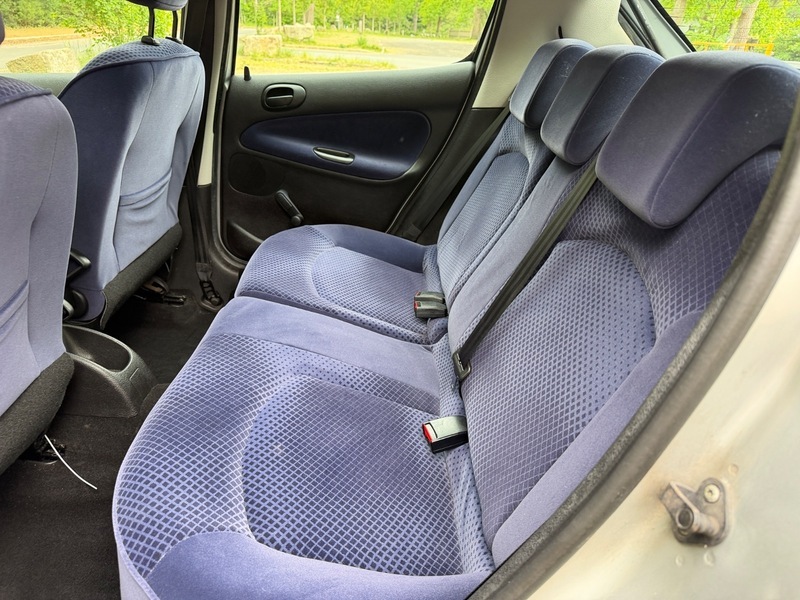 Peugeot 206 Hatchback Silver #16