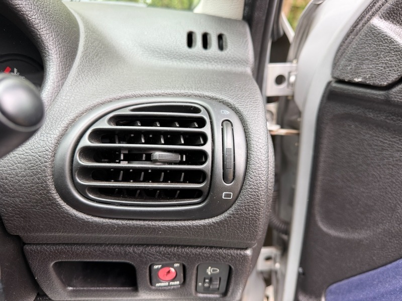 Peugeot 206 Hatchback Silver #32