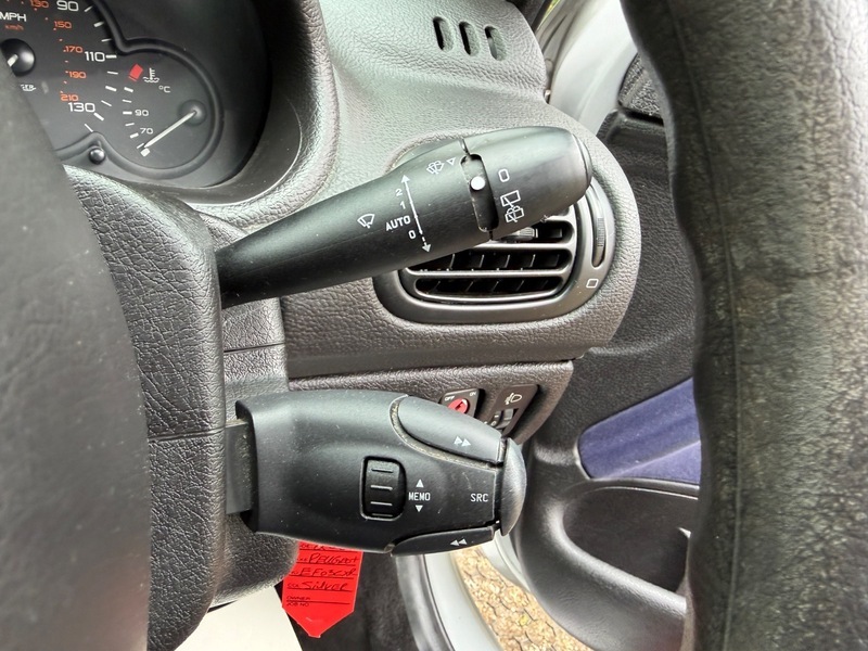 Peugeot 206 Hatchback Silver #30
