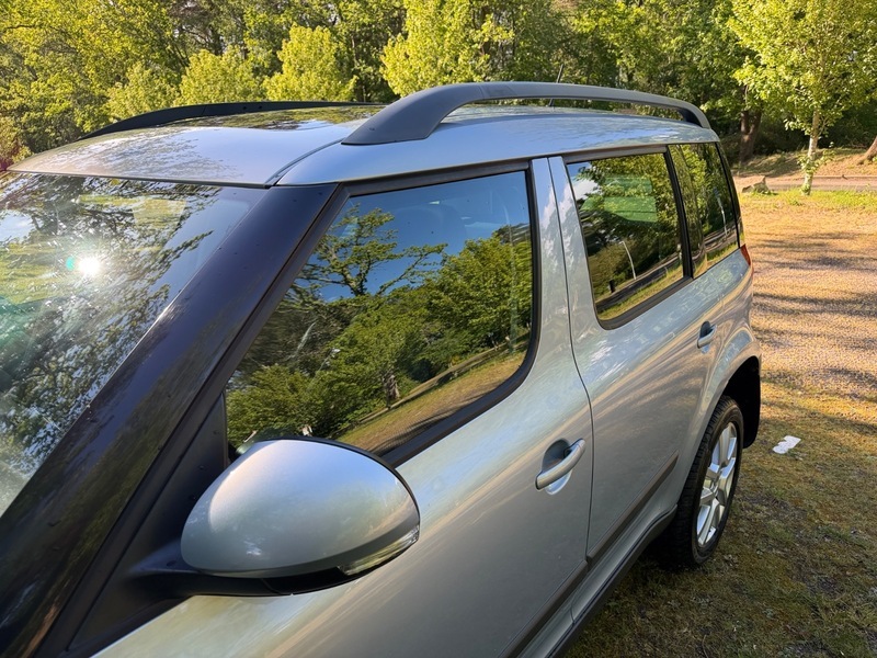 Skoda Yeti 2L Elegance Grey #38