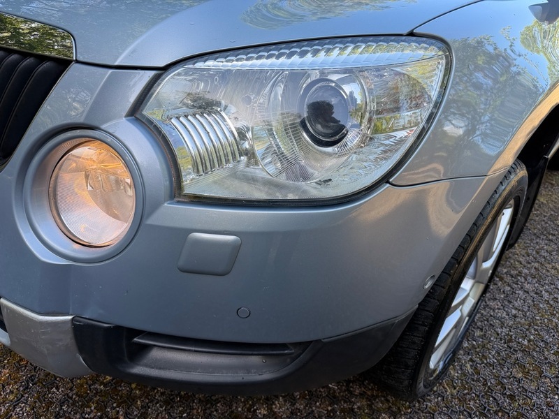 Skoda Yeti 2L Elegance Grey #42