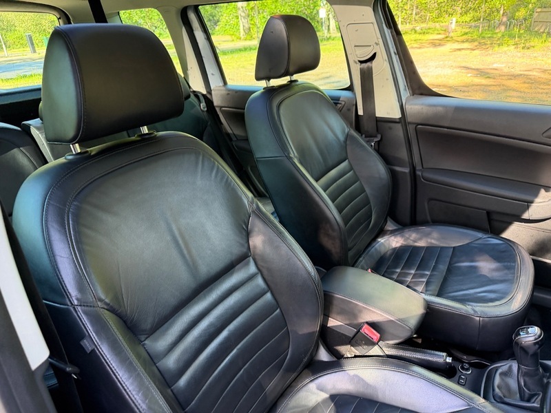 Skoda Yeti 2L Elegance Grey #21