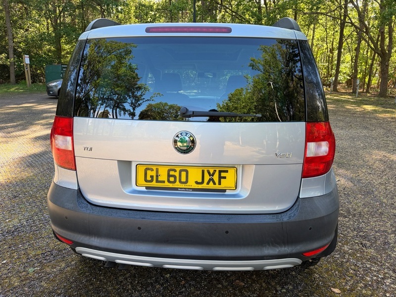 Skoda Yeti 2L Elegance Grey #11