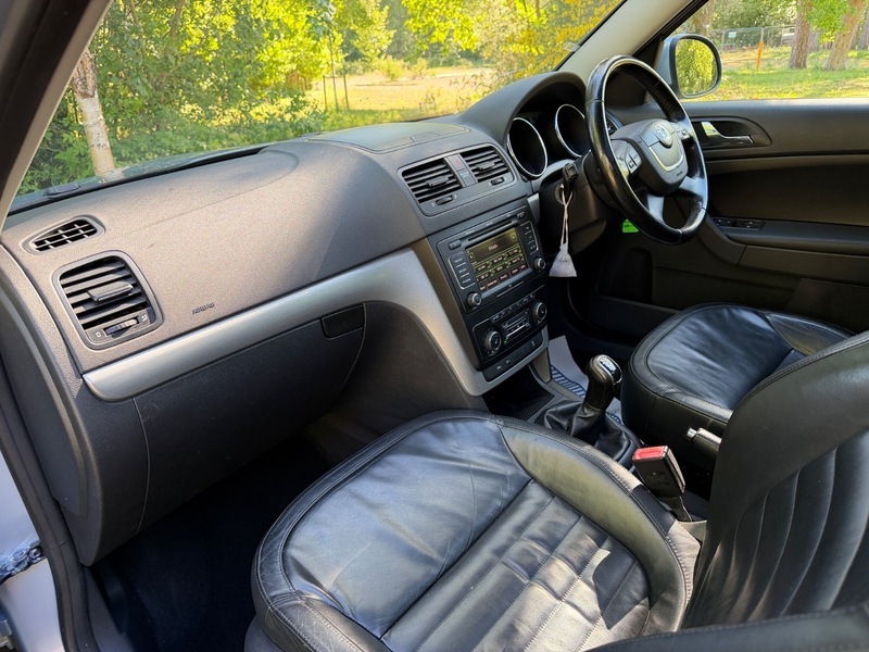 Skoda Yeti 2L Elegance Grey #20