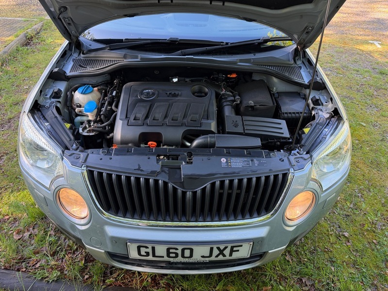 Skoda Yeti 2L Elegance Grey #52