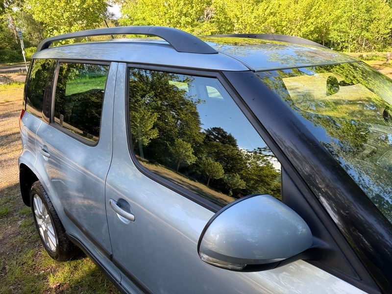 Skoda Yeti 2L Elegance Grey #37