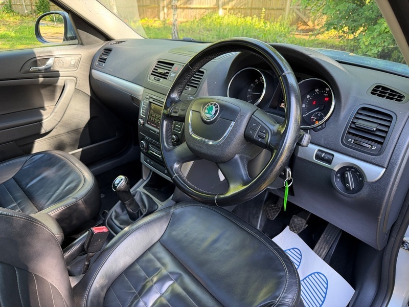 Skoda Yeti 2L Elegance Grey #16