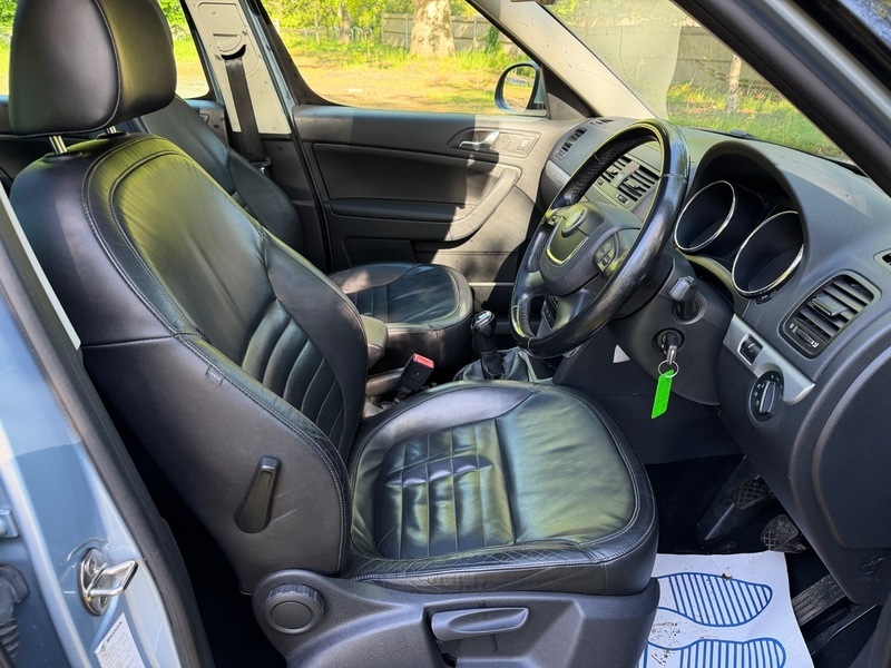 Skoda Yeti 2L Elegance Grey #17