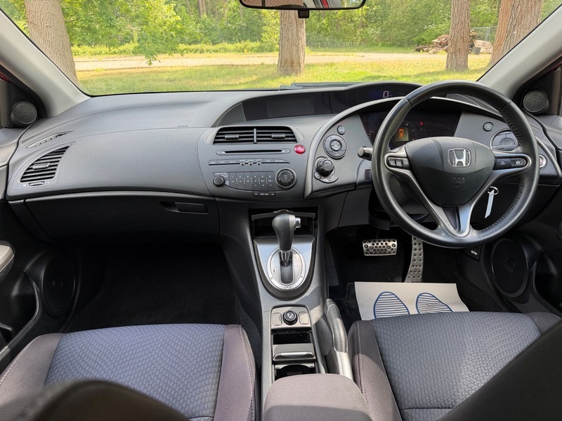 Honda Civic I-vtec Se Red #3