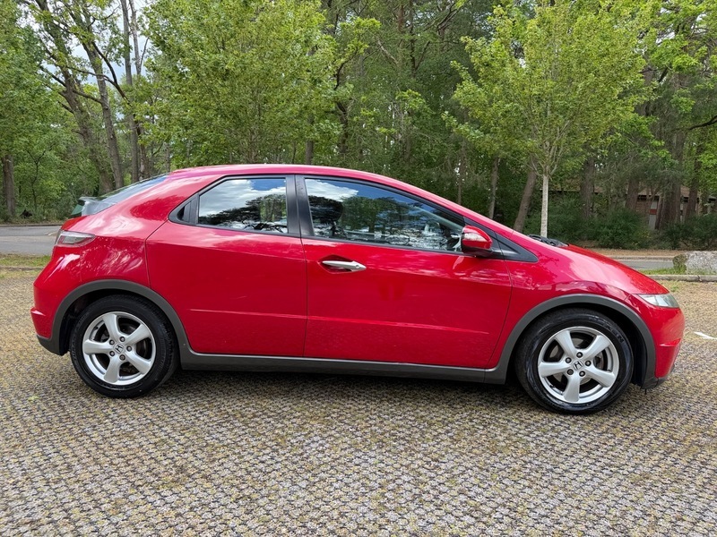 Honda Civic I-vtec Se Red #6