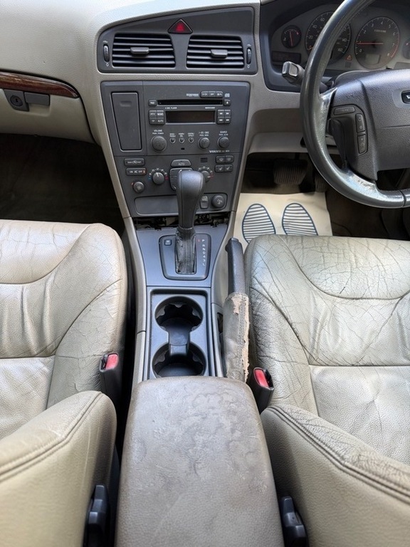 Volvo V70 2.4 Se Silver #30