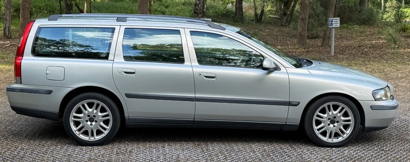 Volvo V70 2.4 Se Silver #5