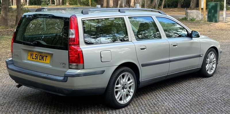 Volvo V70 2.4 Se Silver #10